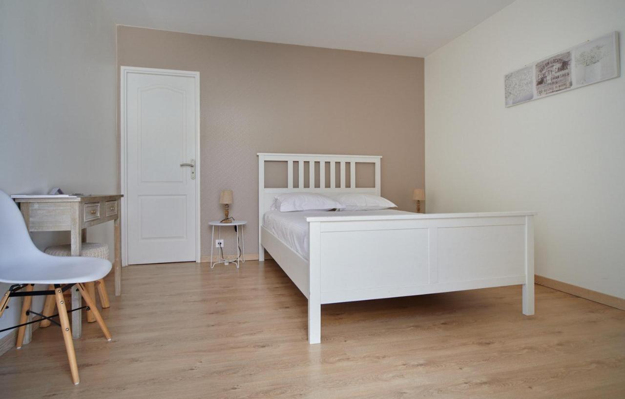 Le Carre Saint Pierre - Chambres D'Hotes Marey-les-Fussey Bagian luar foto