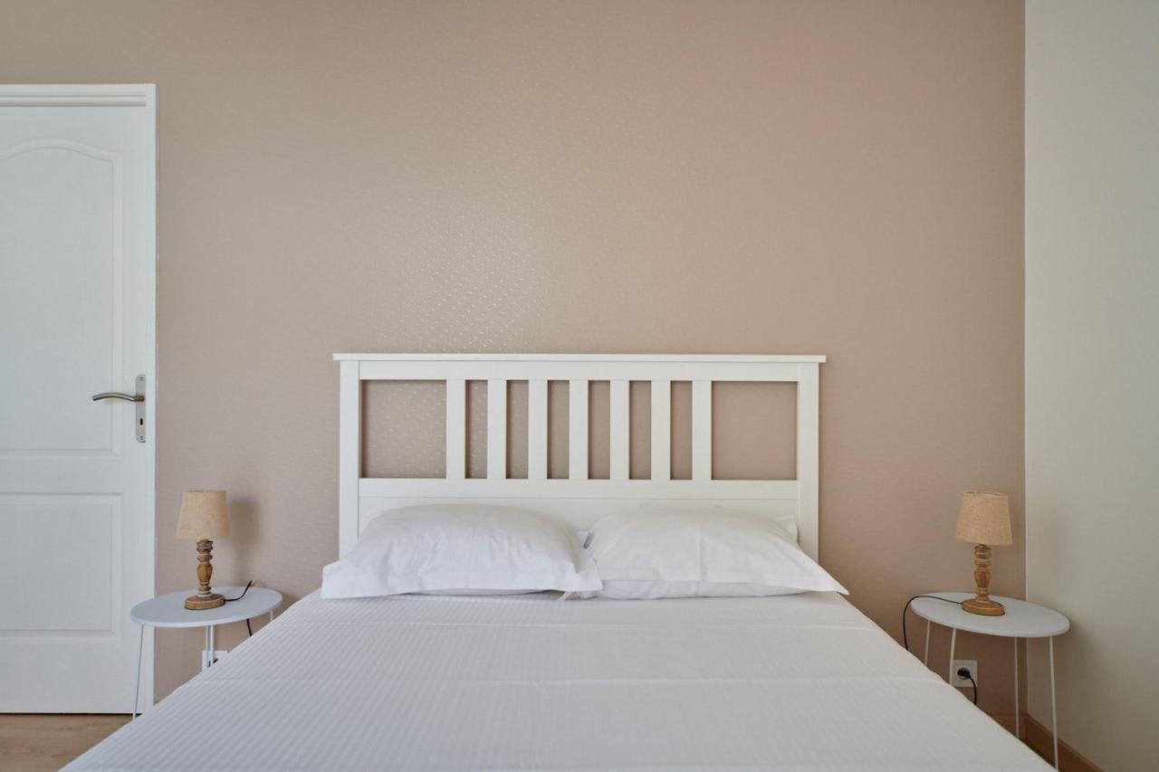 Le Carre Saint Pierre - Chambres D'Hotes Marey-les-Fussey Bagian luar foto