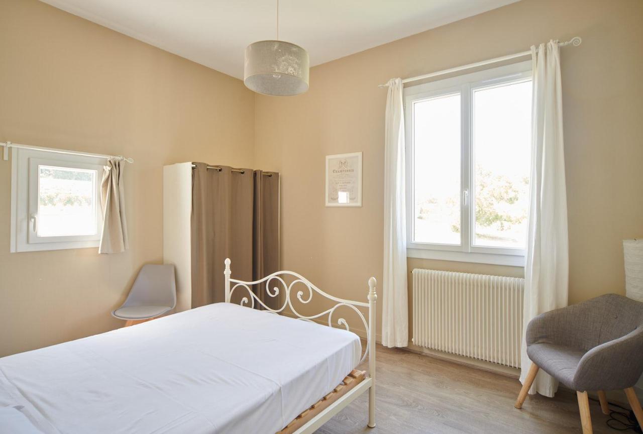 Le Carre Saint Pierre - Chambres D'Hotes Marey-les-Fussey Bagian luar foto