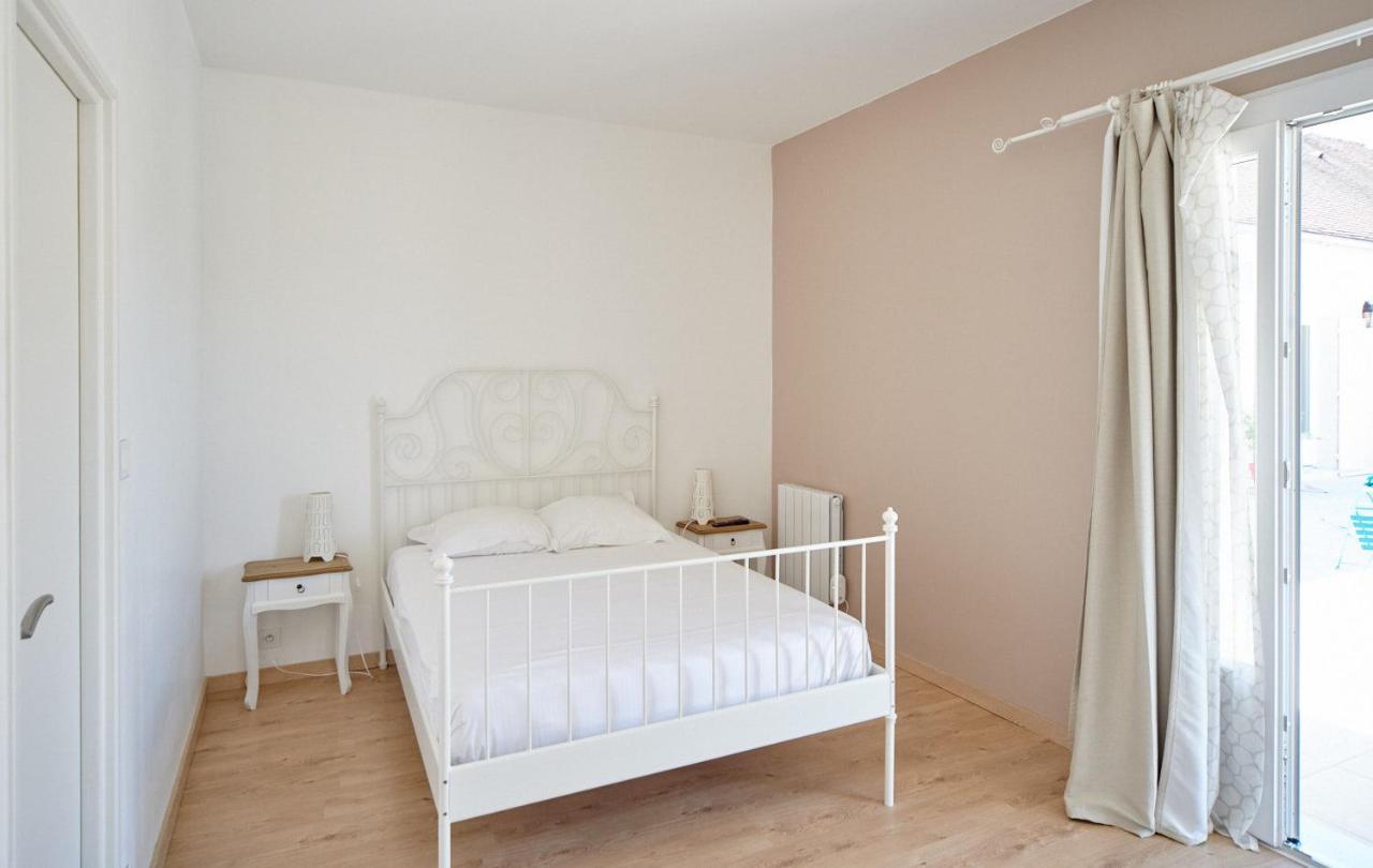 Le Carre Saint Pierre - Chambres D'Hotes Marey-les-Fussey Bagian luar foto